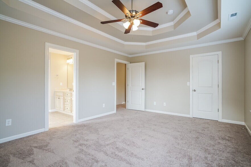 Building Photo - 1220 Crendall Way