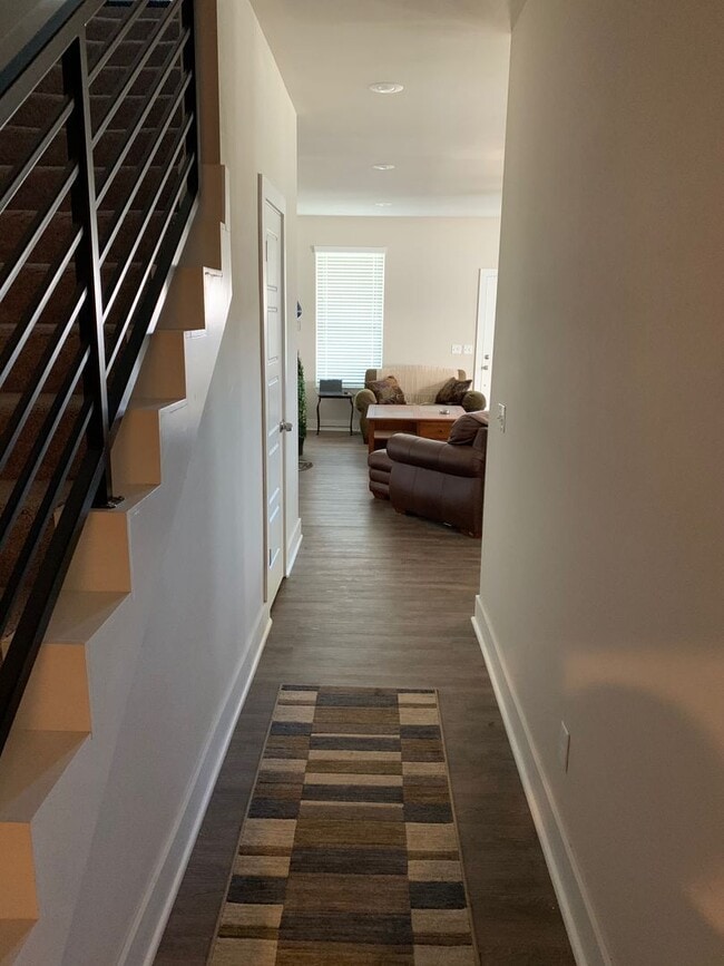 Building Photo - South Fayetteville Patio Home!!