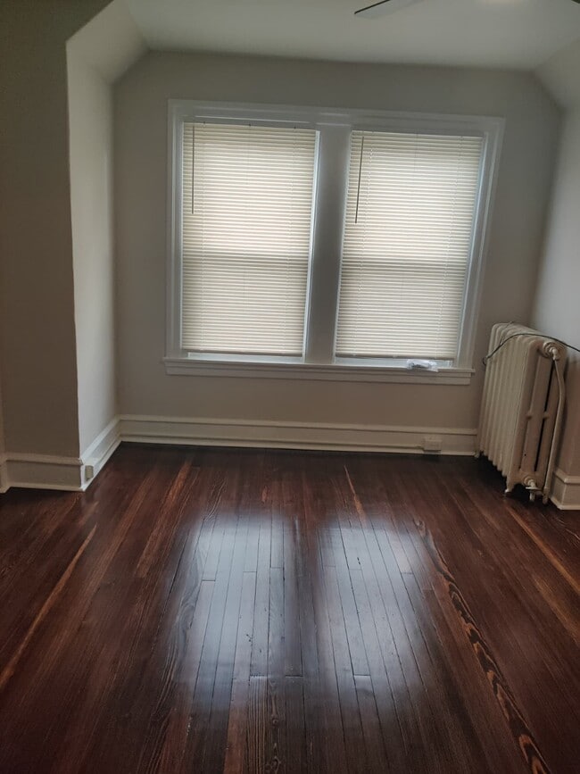 Building Photo - 355 E Upsal St