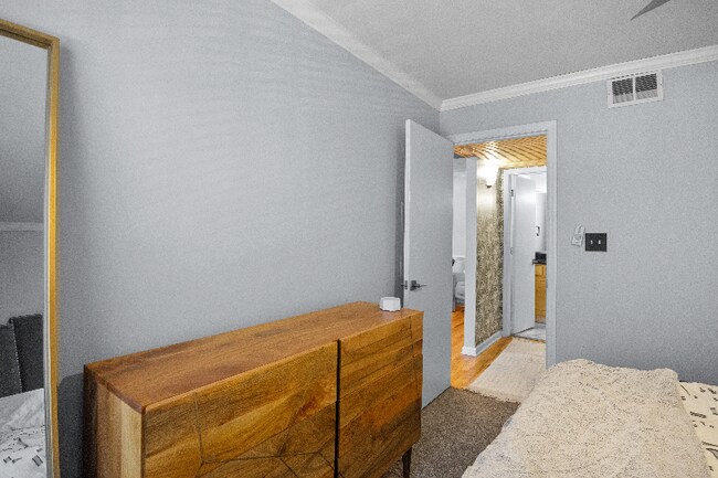 Building Photo - 3074 Chastain Park Ct NE
