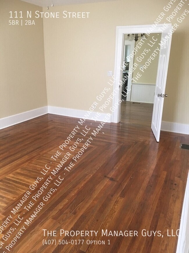 Building Photo - 111 N Stone St