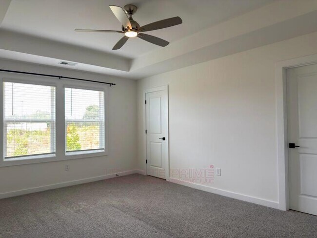 Building Photo - 1443 Darrowby Wy