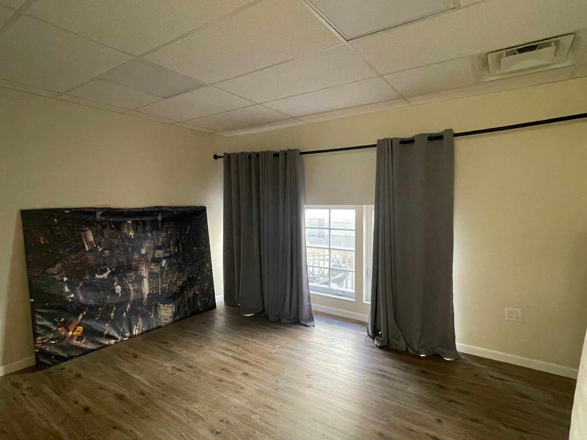 Master Bedroom - 31 N Main St