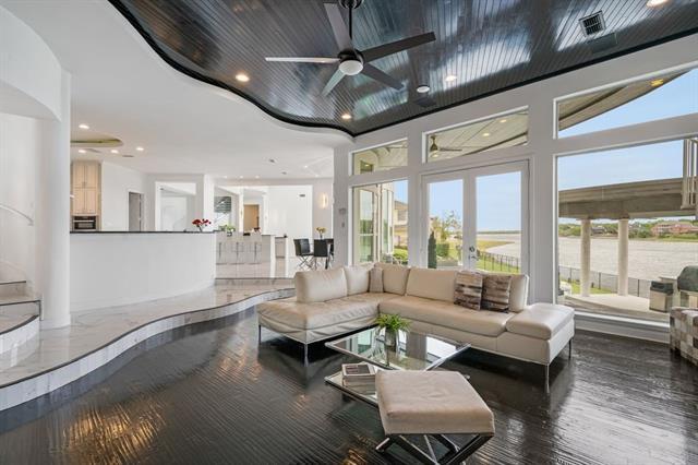 Building Photo - 656 Timbercrest Cir