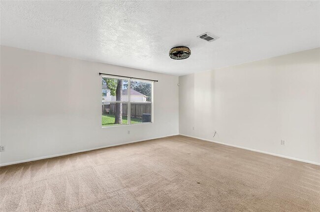 Building Photo - 9834 Bobolink Dr