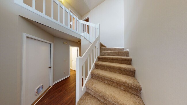 Building Photo - 158 Woodfield Pl