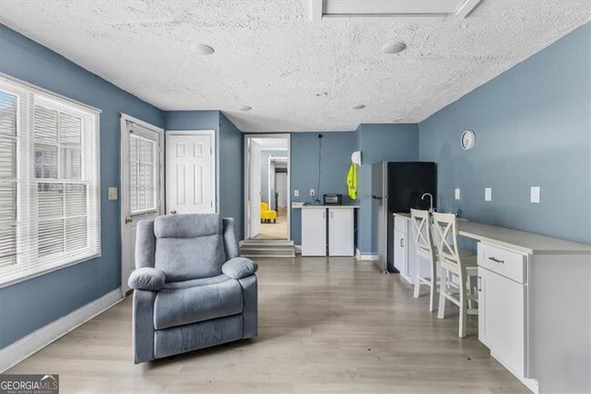 Building Photo - 661 Bantry Ln