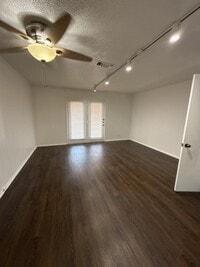Building Photo - 212 Wilshire Dr
