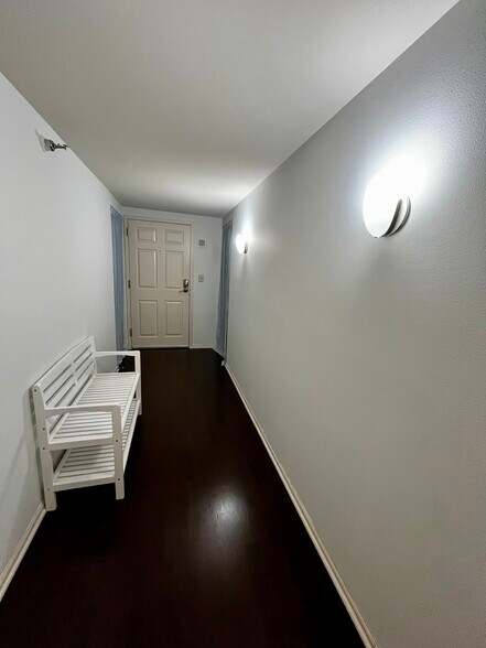 Building Photo - 270 E Highland Ave