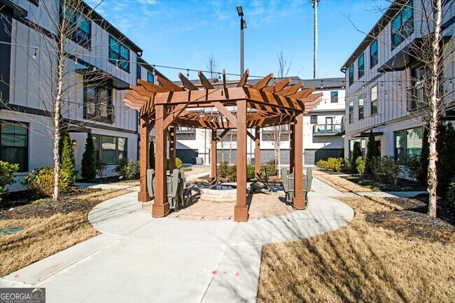 Building Photo - 2030 Main St NW