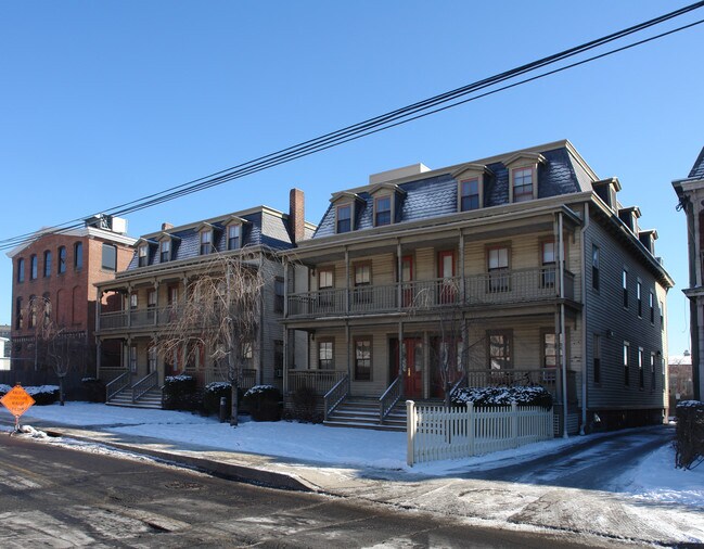 Primary Photo - ATLANTIC PARK APTS