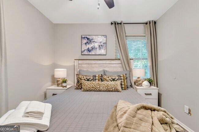 Building Photo - 4589 Ryan Rd