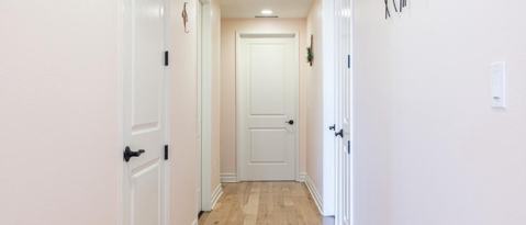 Building Photo - 6241 Crescent Park W
