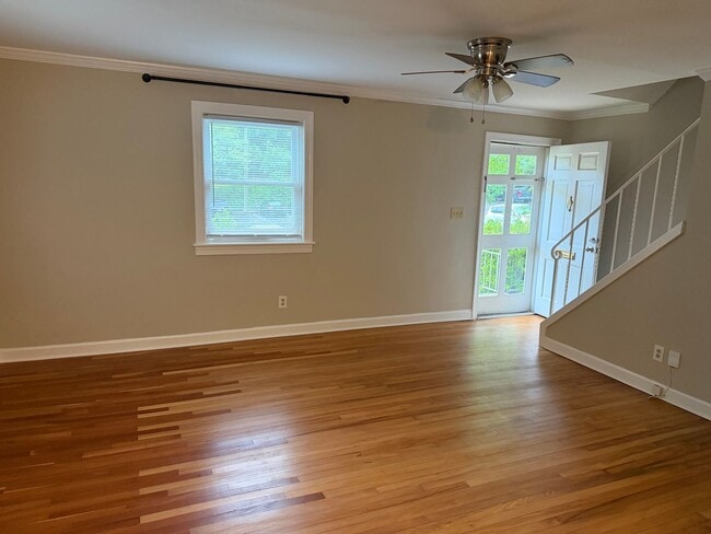 Building Photo - Comfort & Style: 2-Bedroom Raleigh Townhouse