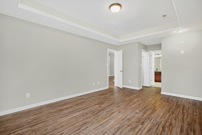 Building Photo - 2426 Quail Ridge Ln SW