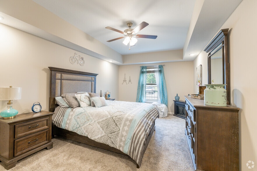 2BR, 1BA - 1,260SF - Bedroom - Sinclair Ridge