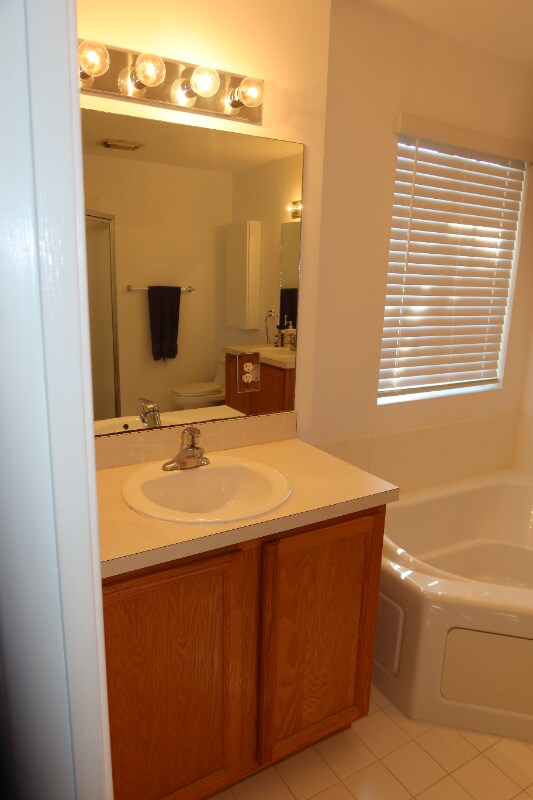 Building Photo - 4577 Danson Way