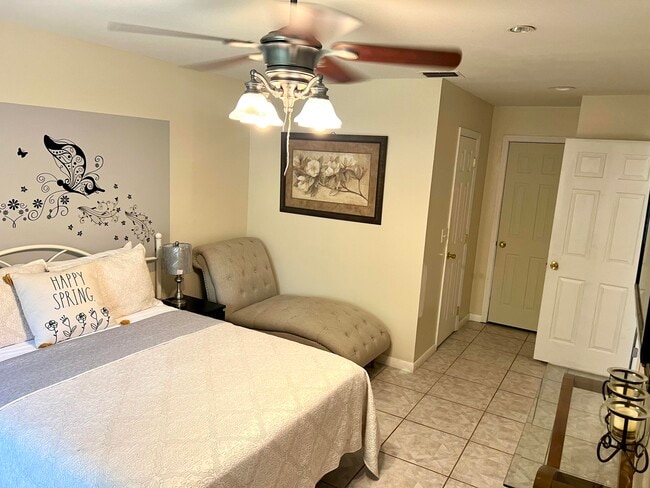 Building Photo - 14385 Campanelli Dr