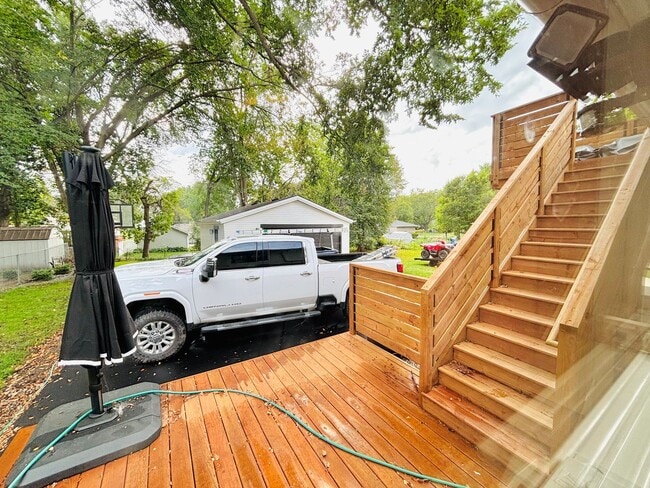 Building Photo - 7713 Knoll St