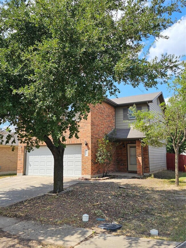 Building Photo - 5605 Clyde Ln