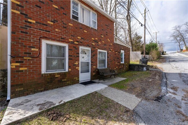 Building Photo - 45 Morrissey Dr