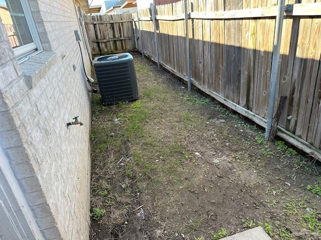 Building Photo - 20 West Dr