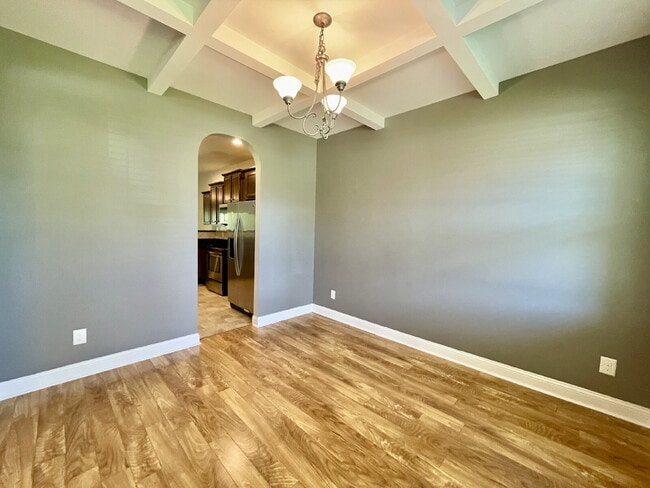 Building Photo - Beautiful 2 Story Home In Bridgeport North...