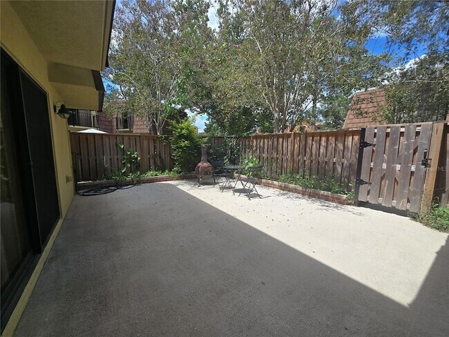 Building Photo - 5263 Brook Ct