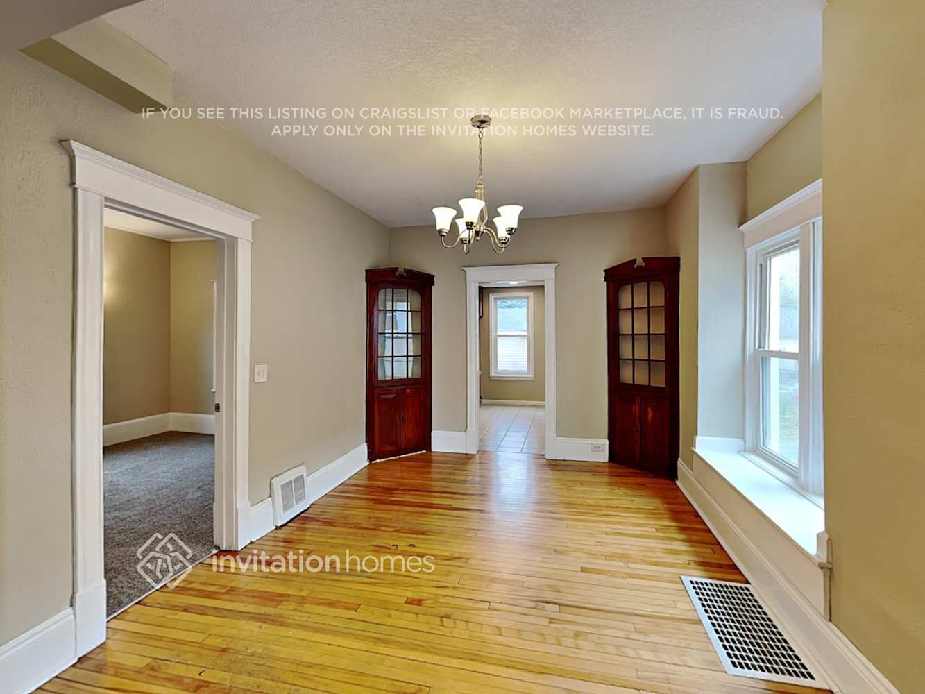 Building Photo - 4511 Snelling Ave