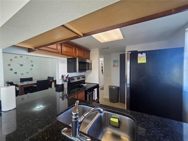 Building Photo - 803 Caribbean Dr