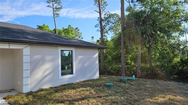 Building Photo - 1125 Copley St E