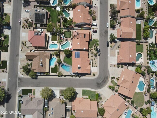 Building Photo - Beautiful full furnished home in desirable North Scottsdale