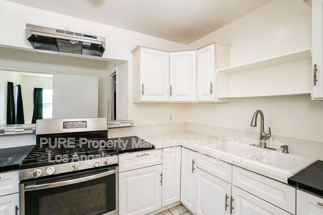 Building Photo - 2139 E Nord St