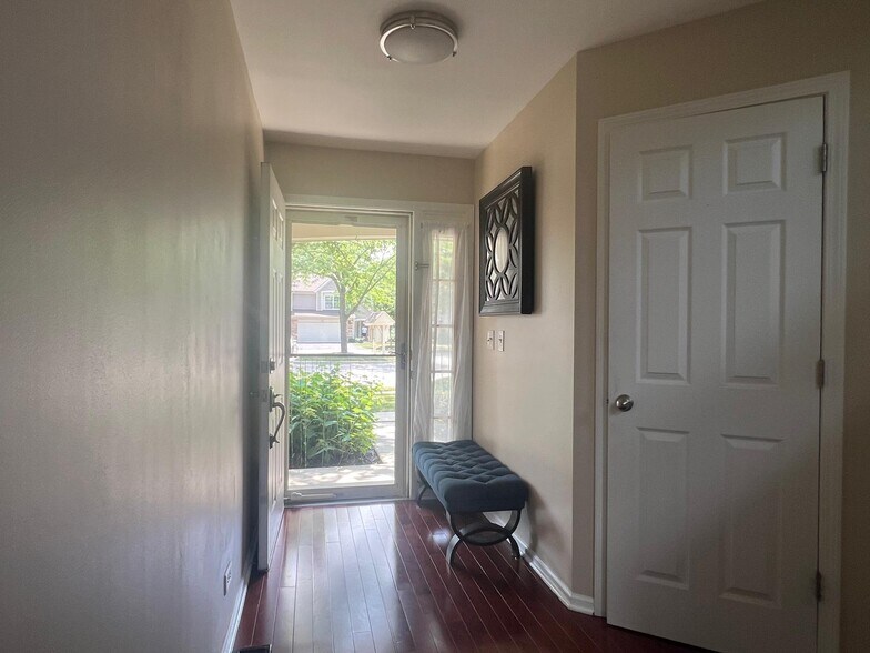 Building Photo - 2890 Ashling Ct