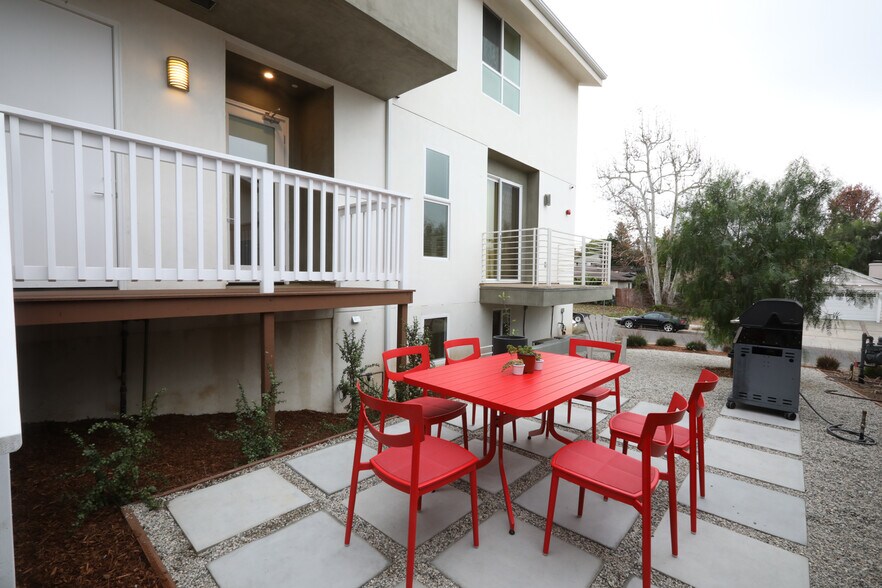 exterior - 5601 W 78th St