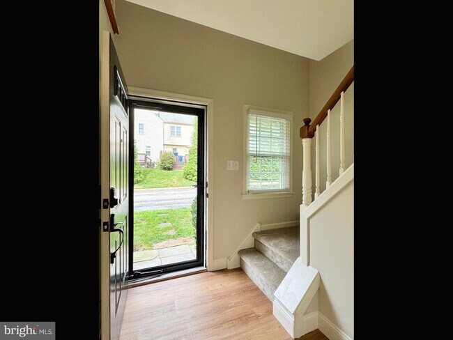 Building Photo - 906 Pritchet Ct