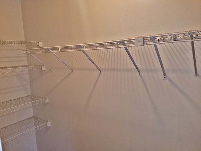 Building Photo - Townhouse Apartment 2BR/2.5BA SW Decatur