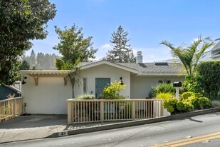 Building Photo - 31 Carmelita Ave