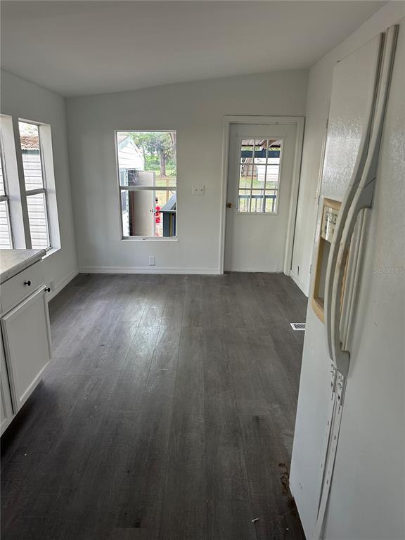 Building Photo - 9902 FL-47
