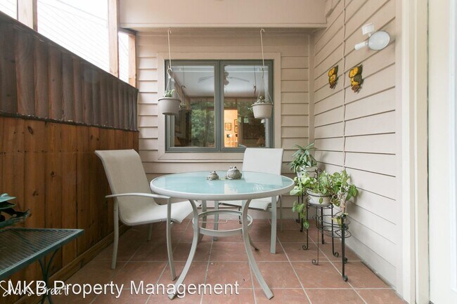 Building Photo - 2 br, 2 bath House - 307 Windward Dr.
