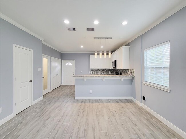 Building Photo - 9034 Jutland Rd