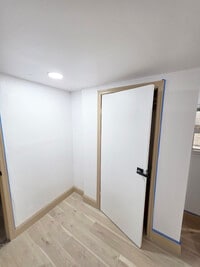 Building Photo - 70 Weirfield St