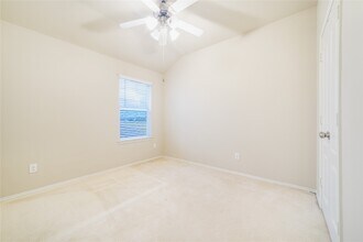 Building Photo - 1315 Squire Dr