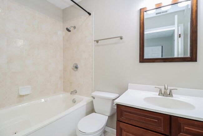 Building Photo - 3724 Cliffwood Ct
