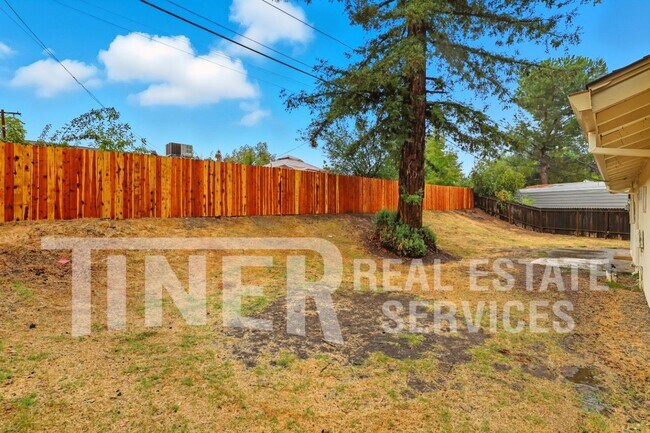 Building Photo - 1411 Michael Way