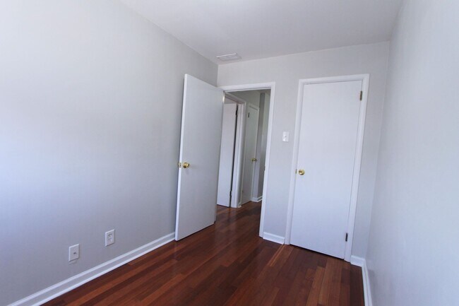 Building Photo - 8613 Gilbert St