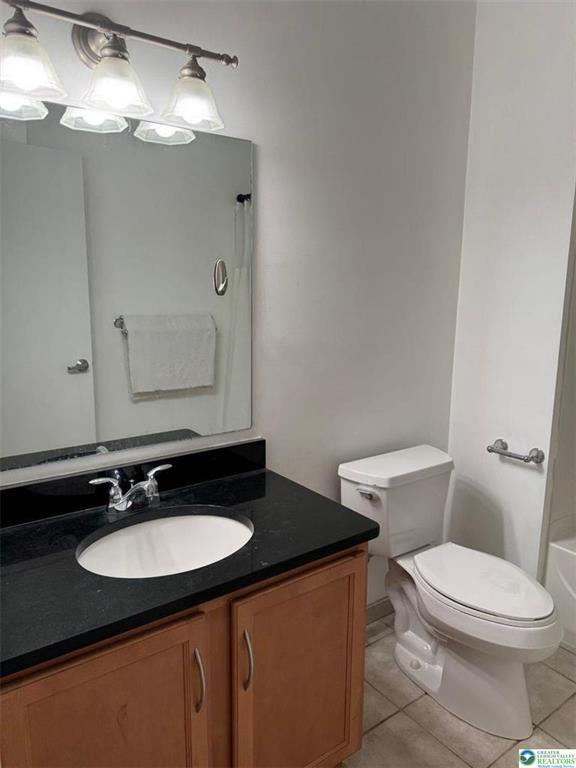 Building Photo - 11 W 2nd St