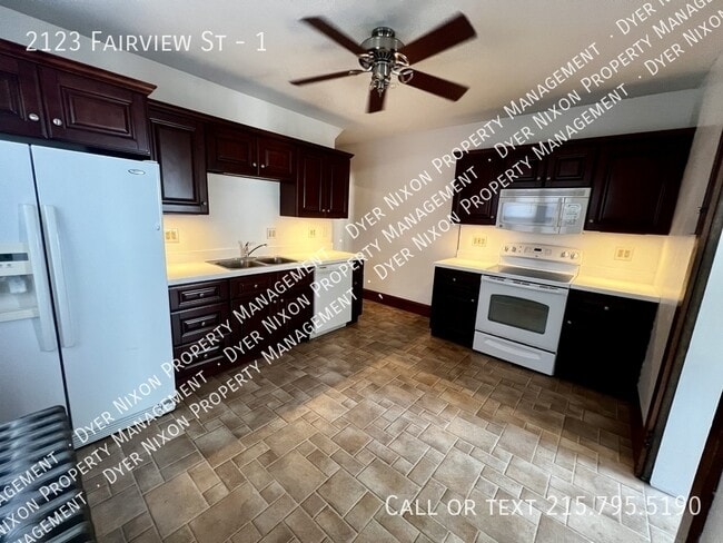 Building Photo - 2123 Fairview St