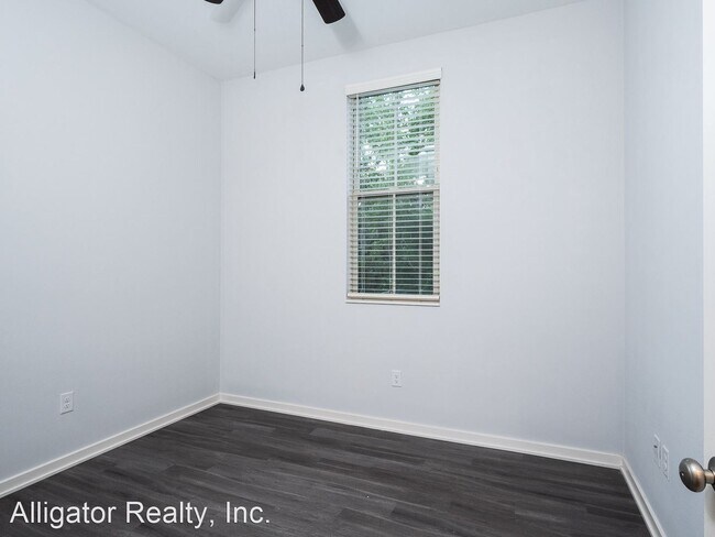 Building Photo - 4 br, 4 bath House - 608 SW 5th Terrace