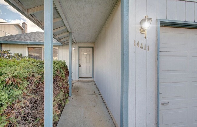 Building Photo - 3bd 2ba Single Level Home in Mountain View Neighborhood